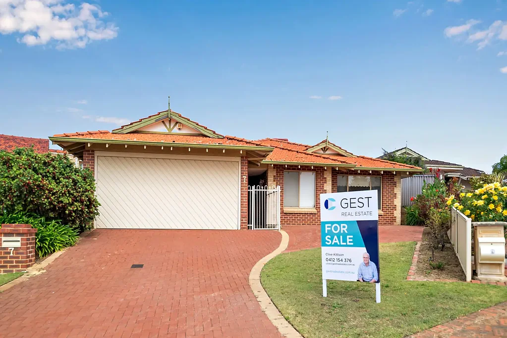 7 Flora Gardens, Alexander Heights, WA 6064