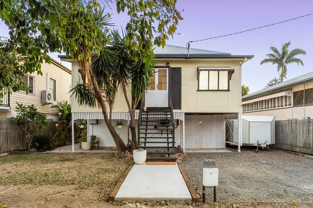 Allenstown 2 Bedroom Character, Comfort & Convenience Combined