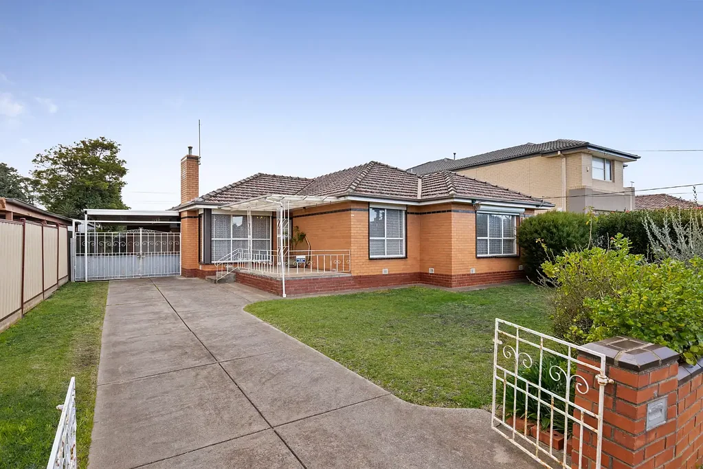 16 Groves Street, Keilor East, VIC 3033