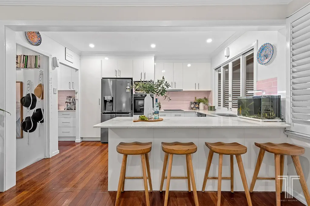 113 The Promenade, Camp Hill, QLD 4152