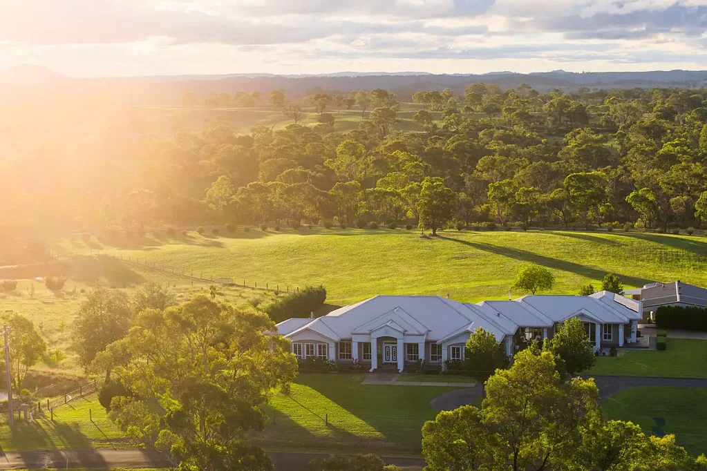 Rylstone 5 Bedroom Luxurious family residence that will leave you breathless