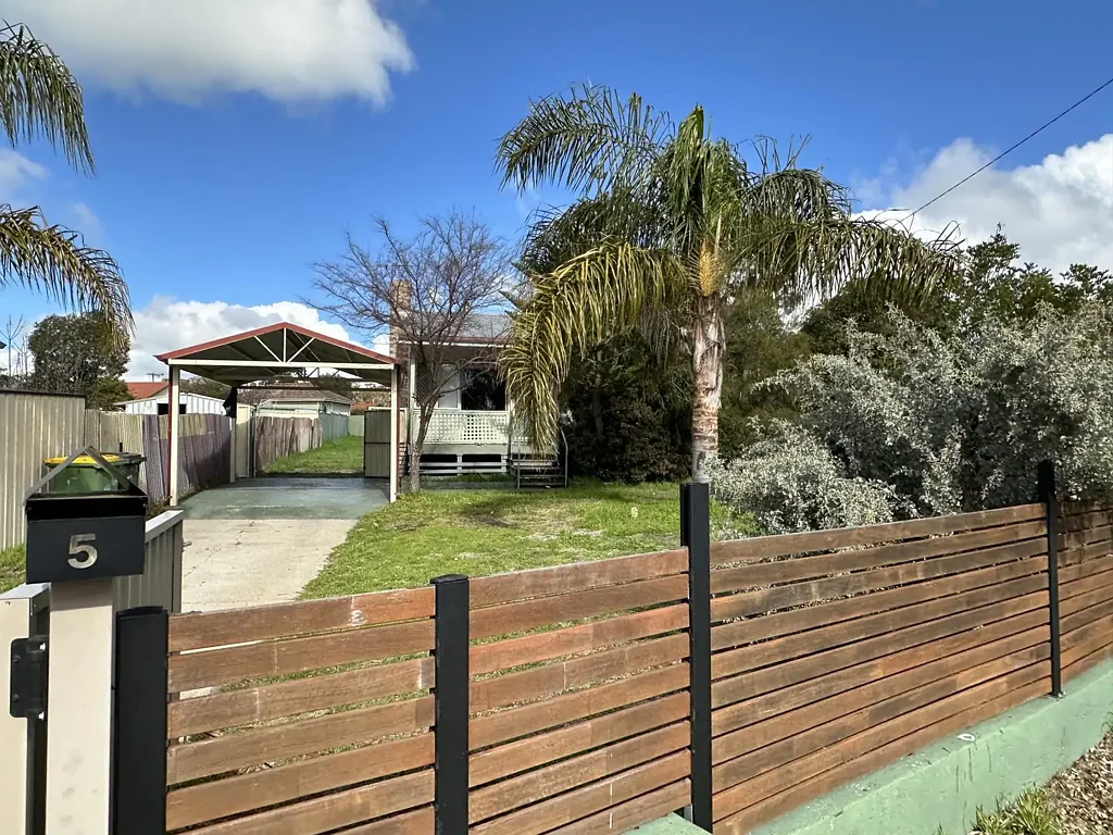 5 Ashworth Crescent, Narrogin, WA 6312