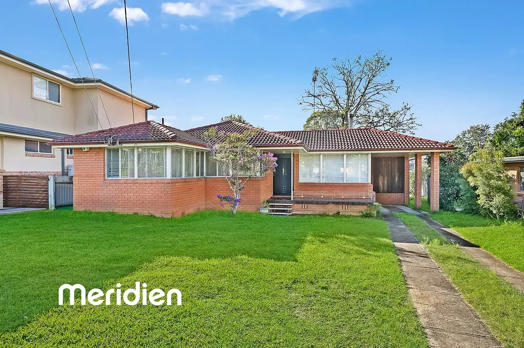 Kellyville 3房 Kellyville中心758平地块 光线充足起居区 邻近名校购物 交通便利 储物空间丰富 家庭娱乐佳地 Position, Potential and Possibility in Kellyville Village