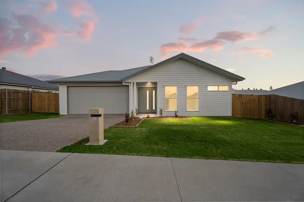Brand New 4 Bedroom Home in Nikenbah for $700 Per Week
