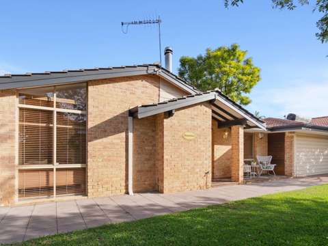 Como 4 Bedroom Private Modern Oasis - 4 Bedroom Family Retreat with Exceptional Outdoor Living