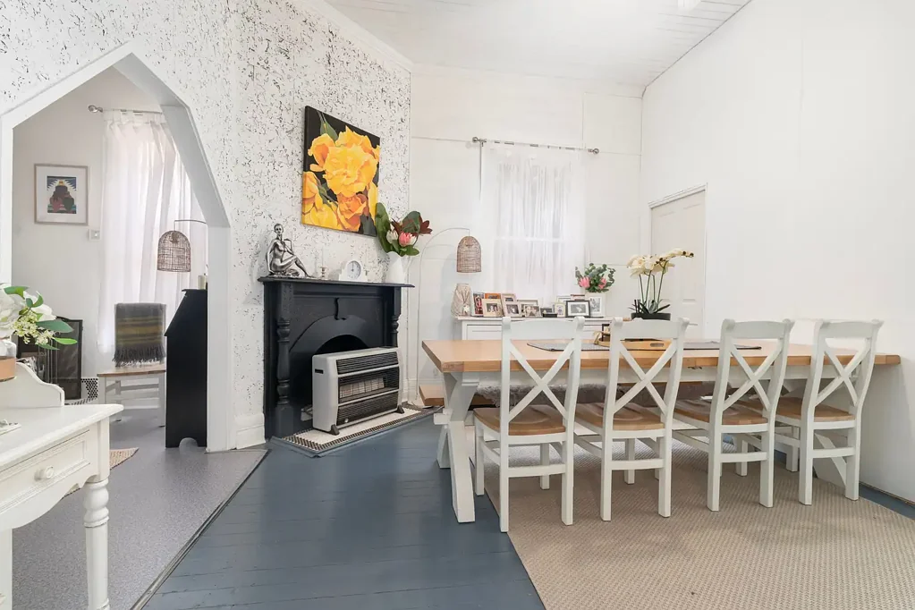 Culcairn 4房  Endless Character, Space & Potential in the Heart of Culcairn
