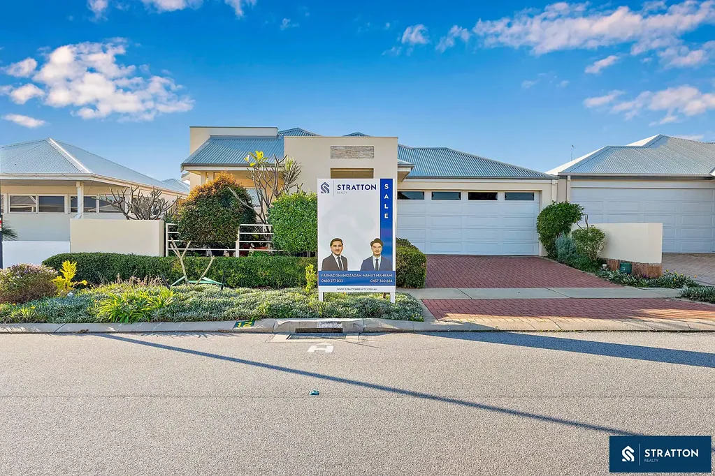 Champion Lakes 4Kwarto Beautifully Presented Family Home in a Peaceful Location