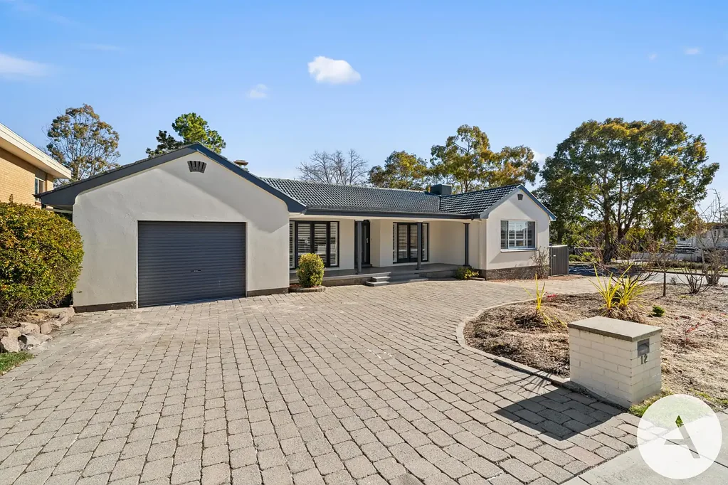 Farrer 4房  Beautifully Renovated 284m² Single-Level Family Living on 1,019m² Land in North Farrer