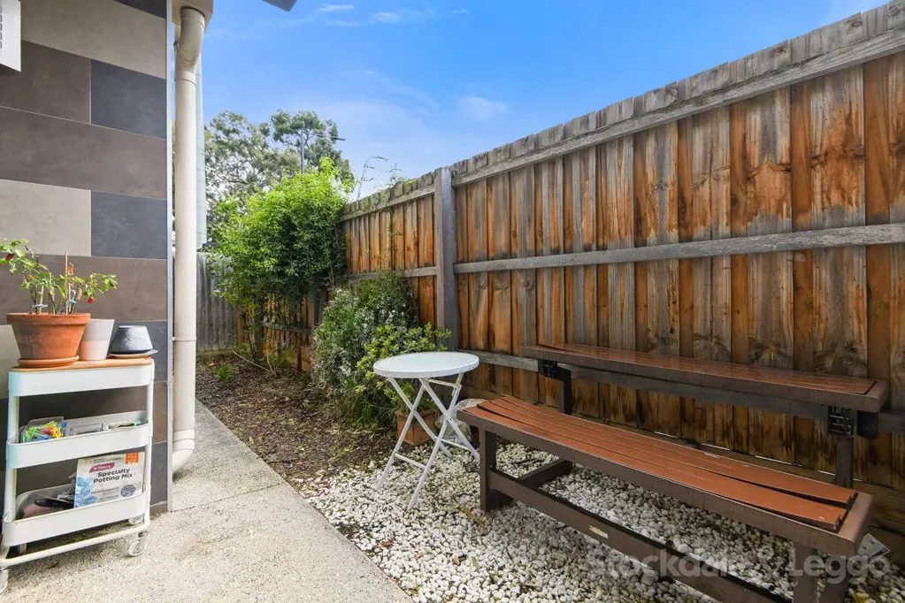 Carnegie 2બેડરૂમ Contemporary courtyard apartment in the heart of Carnegie!