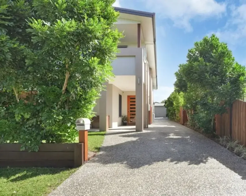 Clontarf 5Phòng ngủ LARGE FAMILY HOME WITH SIDE ACCESS TO 4 BAY SHED