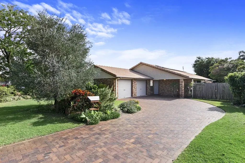 29 Christine Avenue, Torquay, QLD 4655