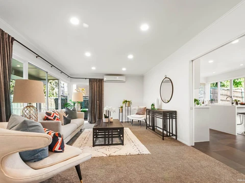 9 Yacht Place, Bucklands Beach, Manukau City