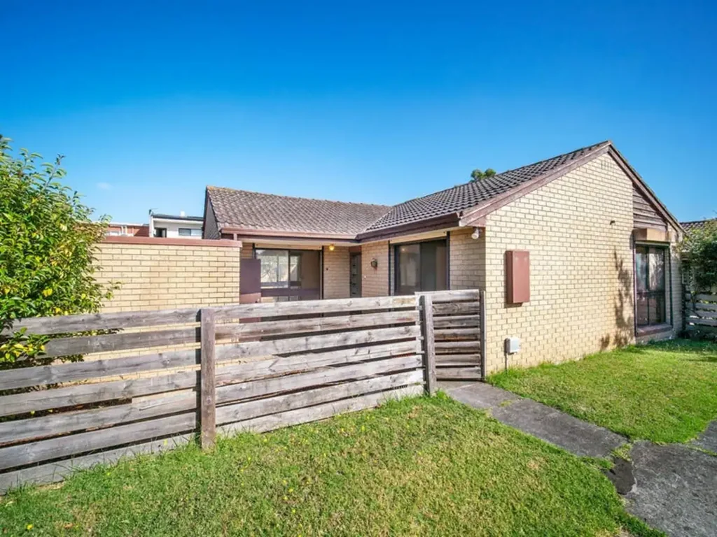 Dandenong 2ਬੈੱਡਰੂਮ Prime Location!