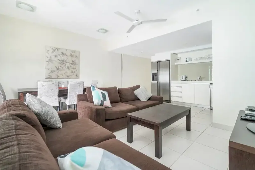 INNER CITY LIVING - FULLY FURNISHED