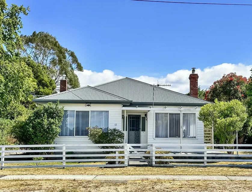 12 Georges Bay Esplanade, St Helens, Launceston and North East, 3 habitaciones, 2 baños, House
