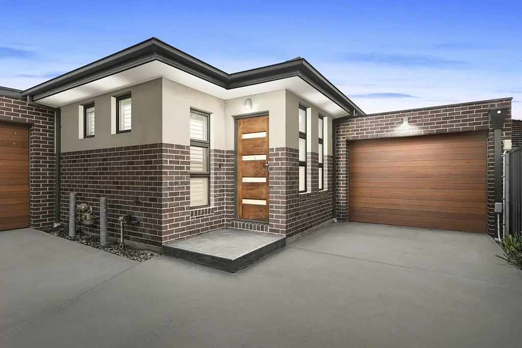 Keilor East 2房 隐秘、宁静且位置优越 Private, Peaceful & Perfectly Positioned