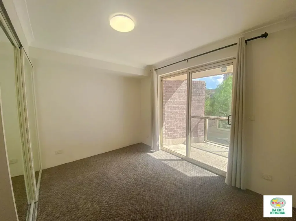 Spacious & Convenient 2 Bed Apartment located in Parramatta