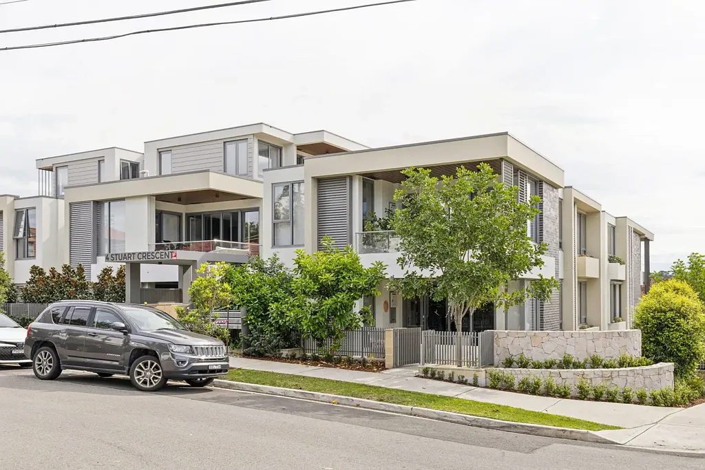 Drummoyne 3Habitaciones Designer north-facing home with double garage