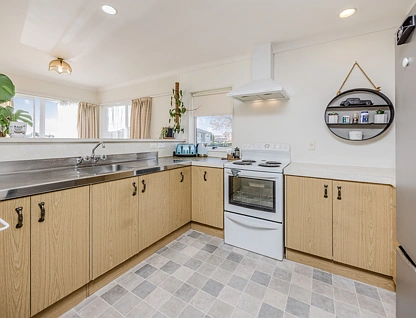 28A Wellington Street, Papakura, Papakura, 2 Kuwarto, 2 Banyo, House