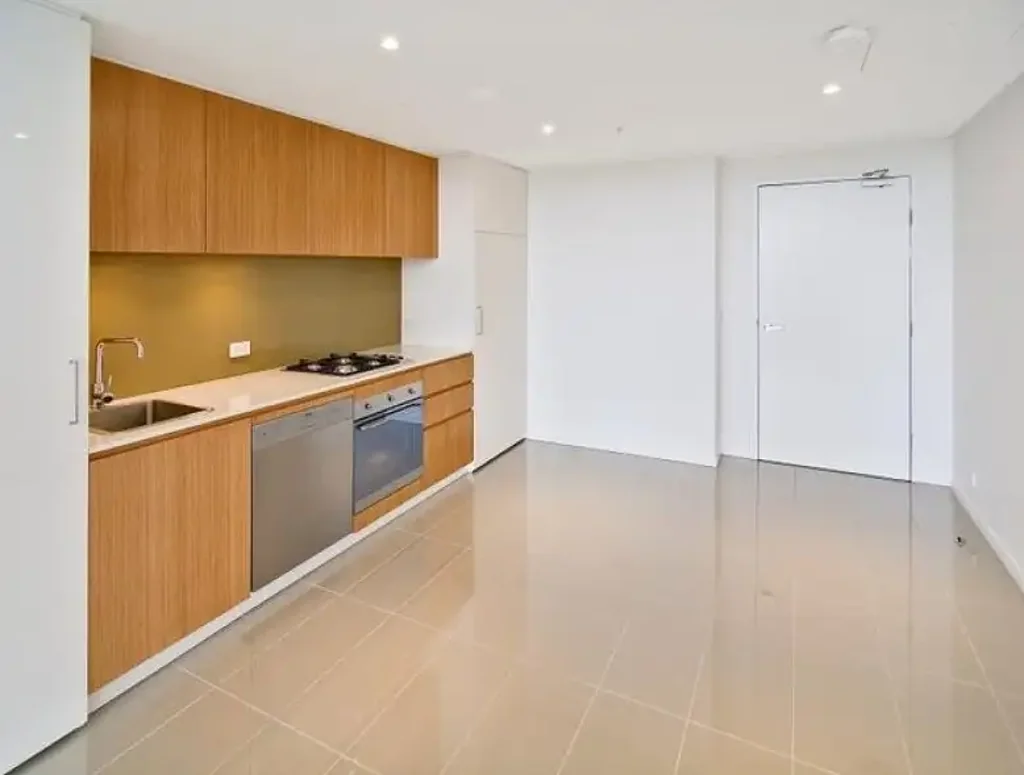 ONE BEDROOM APARTMENT AT MACQUARIE PARK!!!  NEXT TO UNIVERSITY !!