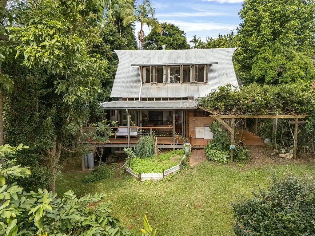 Bellingen 3房  Character filled home with Mountain Views and Leafy Outlook