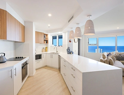 135/12 Commodore Drive, Surfers Paradise, Gold Coast, 2 ห้องนอน, 2 ห้องน้ำ, Apartment