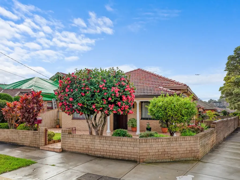Five Dock 4Zimmer Lifestyle opportunity in a blue-chip harbourside position