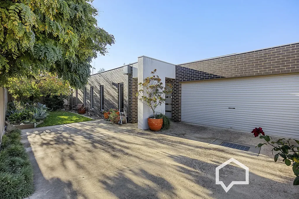 Three Bedroom Home in Handy Quiet Position