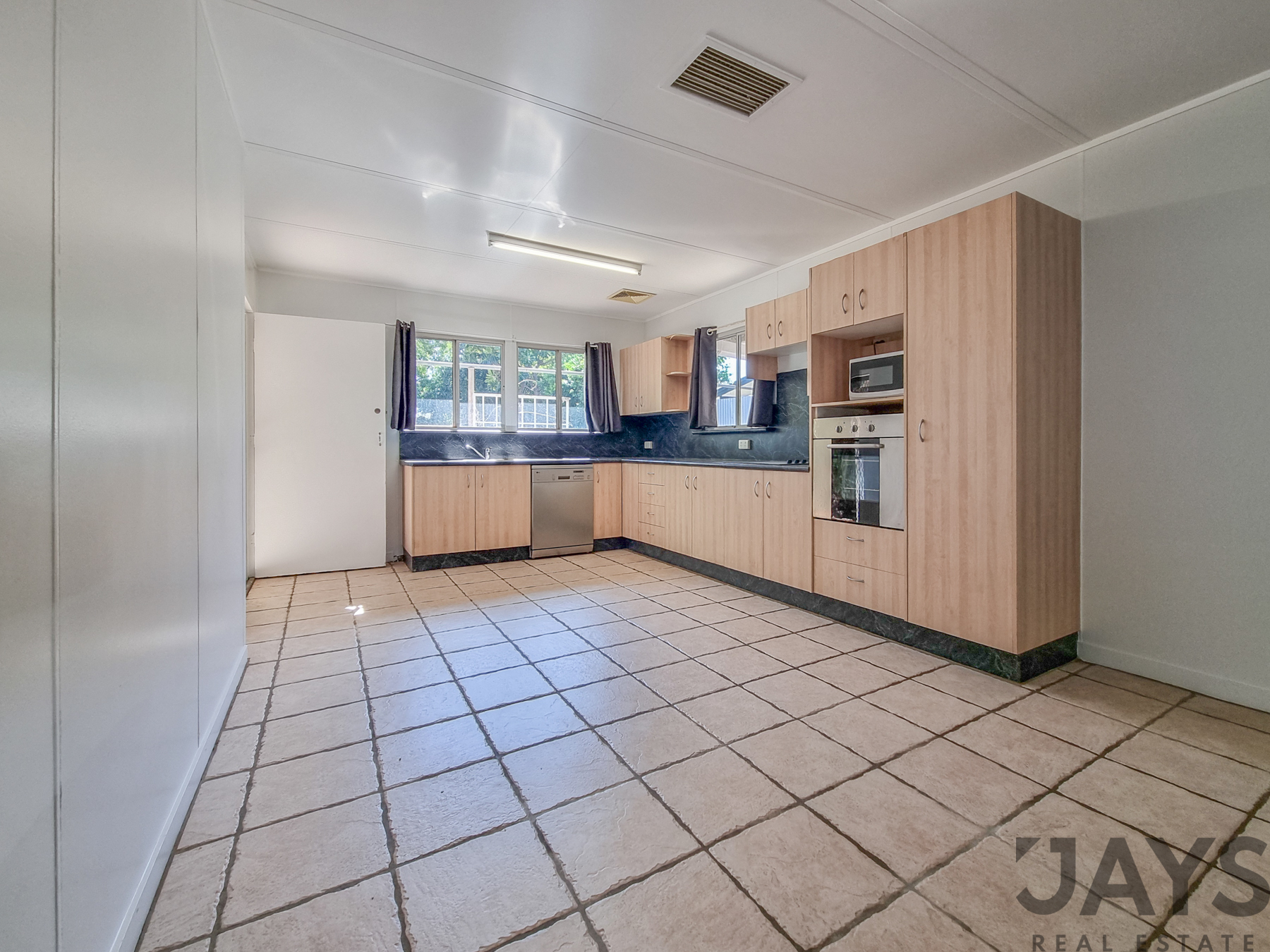 17 MABEL AV, TOWNVIEW QLD 4825, 0房, 0浴, House