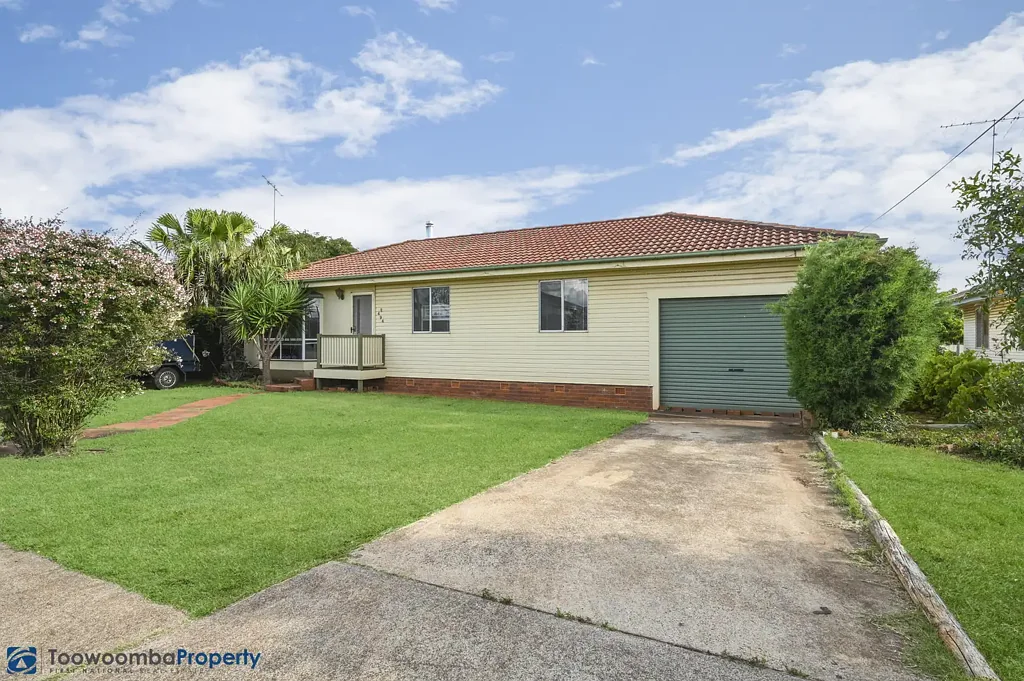 This charming, 3 bedroom home with updated bathroom & new carpets is move in ready!