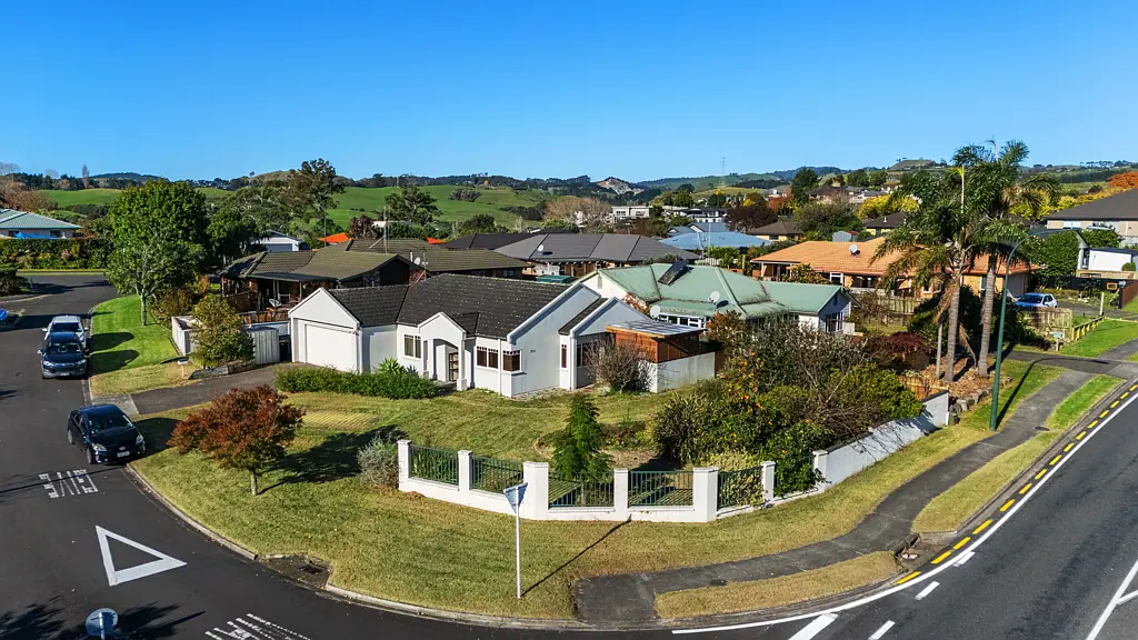 Ohauiti 3 Bedroom Live in, rent out or renovate