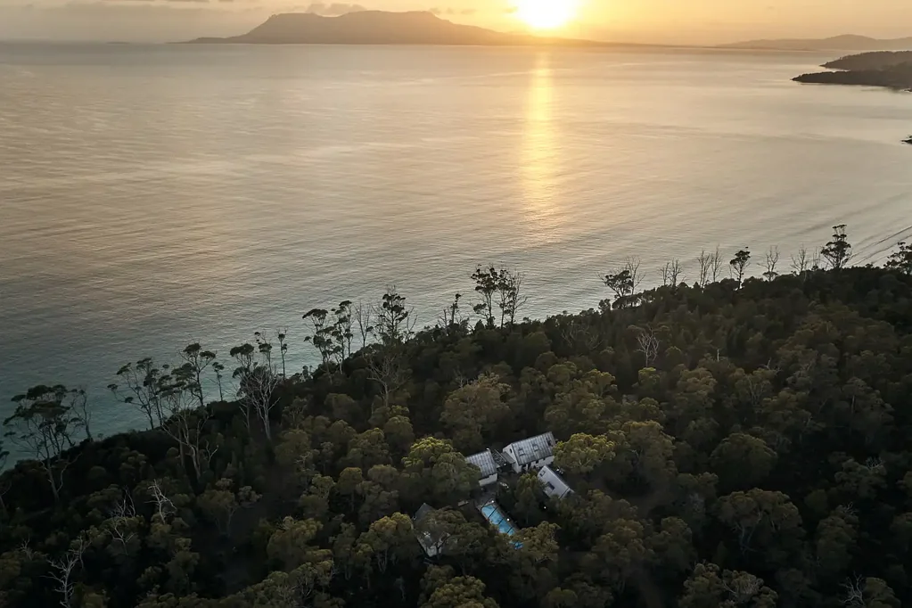 Orford 5房  Modern design, relaxed living on Tasmania's east coast