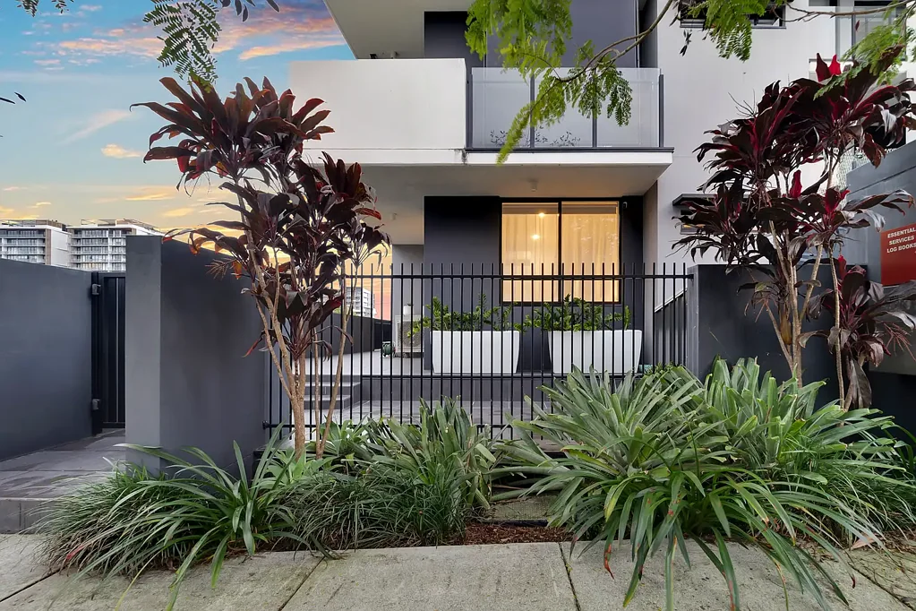 Chermside 2غرفة نوم Ground floor, impeccable and spacious!