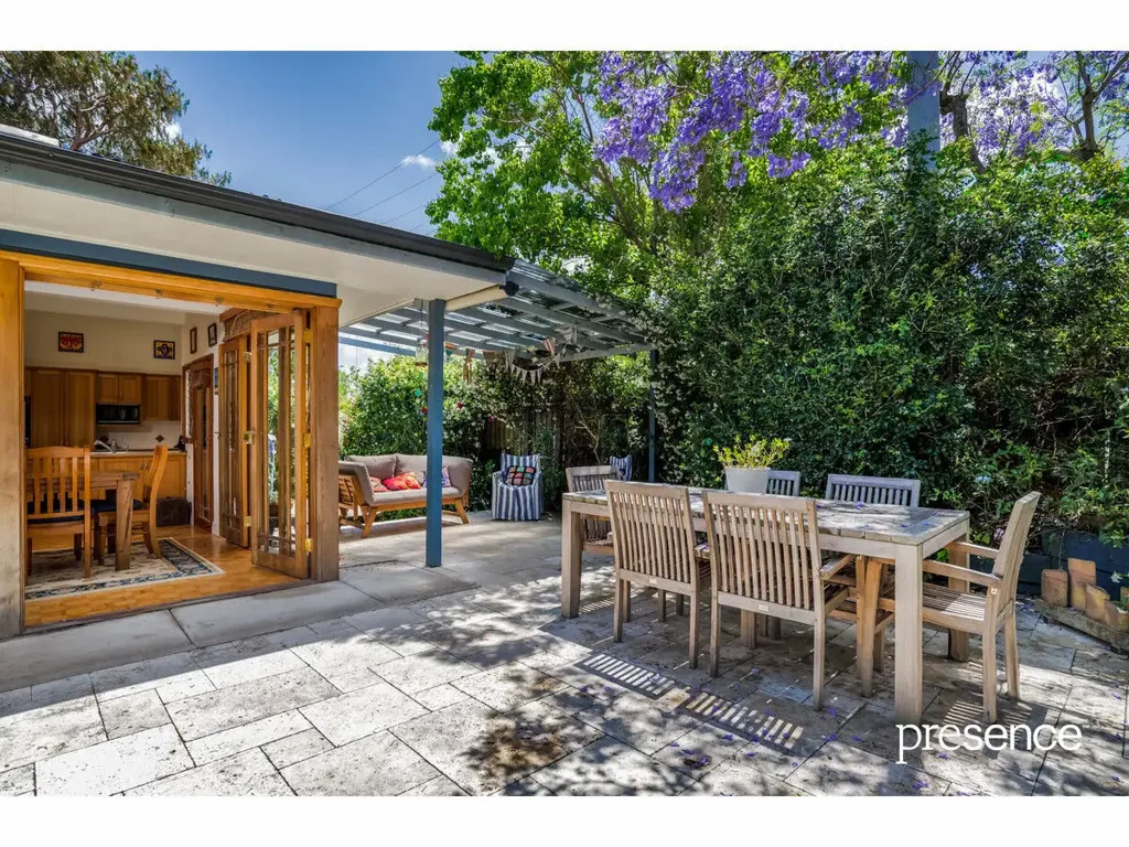 CHARACTER HOME IN THE HEART OF SOUGHT-AFTER LAMBTON