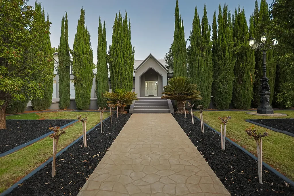 19 Carrington Drive, Irymple, VIC 3498