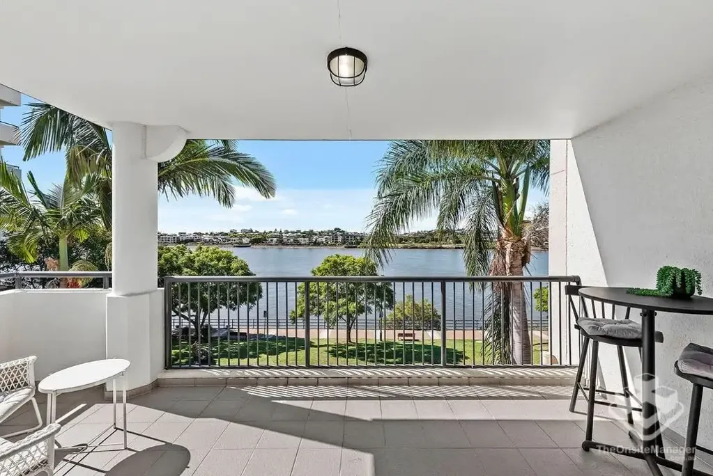 Riverside Living in the Heart of Teneriffe- Fully Furnished 2 Bedroom Apartment