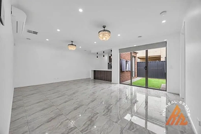 37 Frontier Circuit, Tarneit, VIC 3029, 3房, 2浴, House