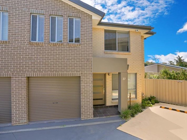 THE BROOKLANDS VILLA 37 570 SUNNYHOLT RD, STANHOPE GARDENS NSW 2768, 0 Kuwarto, 0 Banyo, House