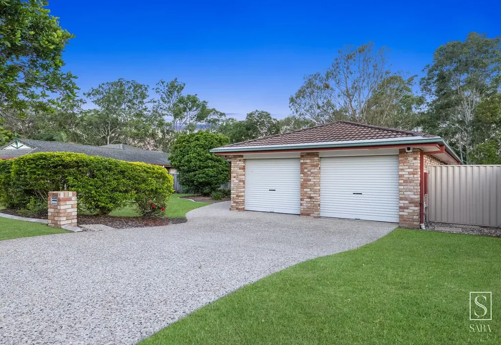 15 Heritage Street, Riverhills, QLD 4074