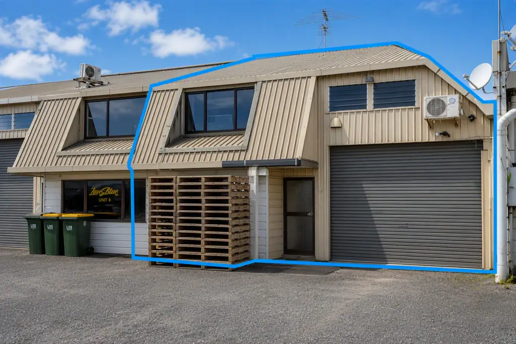 Papakura  Sale or Lease - Affordable 171m² Industrial Unit
