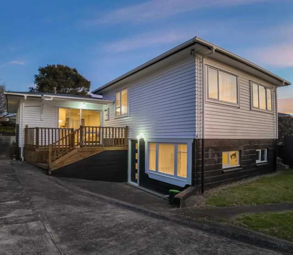 Pukekohe 4 Bedroom Big Family Home with Development Potential