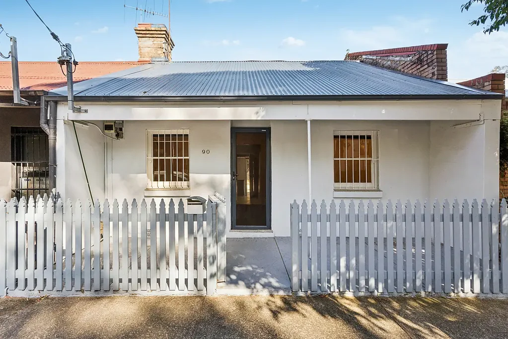 90 Walker Street, Waterloo, NSW 2017
