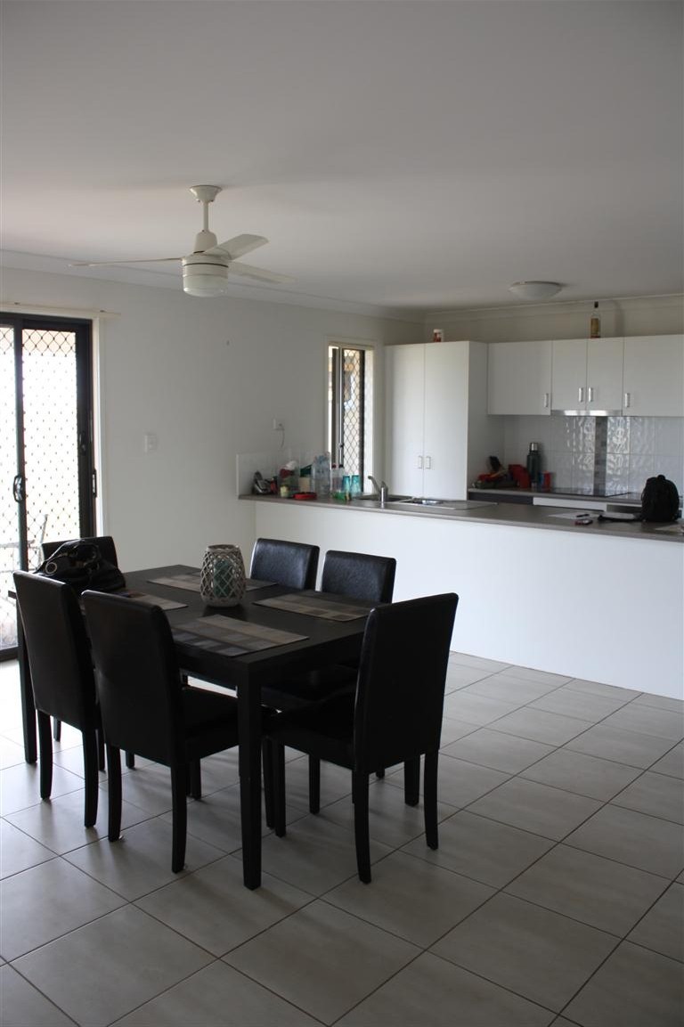 2 LIGHTENING ST, EMERALD QLD 4720, 0房, 0浴, House