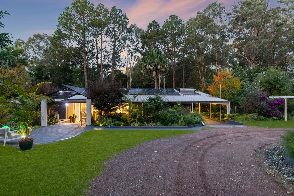 Clarence Town 4房  Whispers of the Forest - A Soulful Sanctuary on the Edge of Town