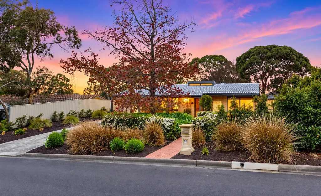 Happy Valley 3ਬੈੱਡਰੂਮ Spacious Family Living on Approx. 640sqm with Exciting Development Potential(STPC)