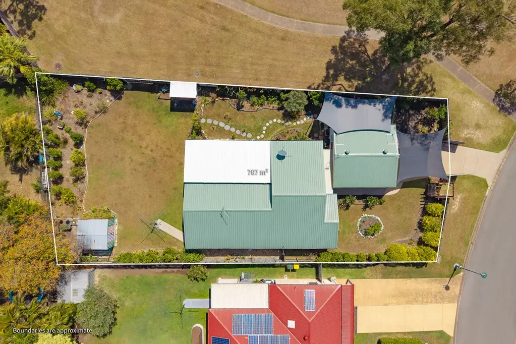 Eli Waters 3कमरा A Home with Soul, Space & a Creative Edge - Spacious Home on 787m²