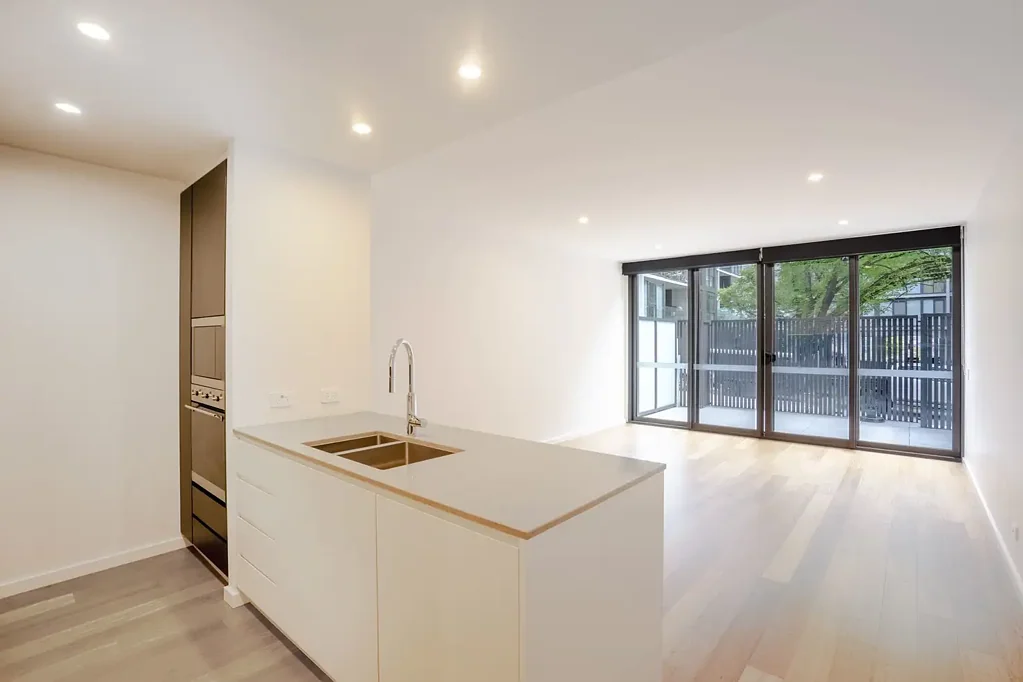 Modern, Luxury One-bedroom Apartment in the Heart of the City