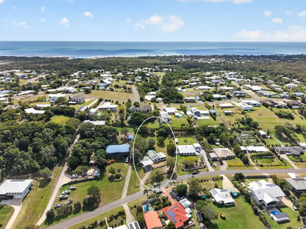 Craignish 3Moenga Neat Little Opportunity...2831m2
