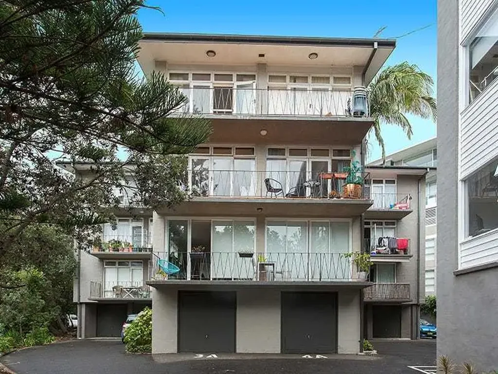 Cronulla Living - 5 Month Lease Only