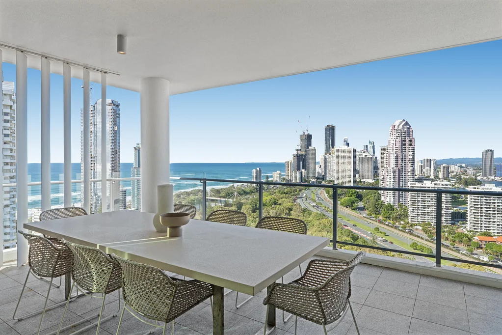 Main Beach 3 Slaapkamer Spectacular Full Floor Living With Unrivalled Outlook!